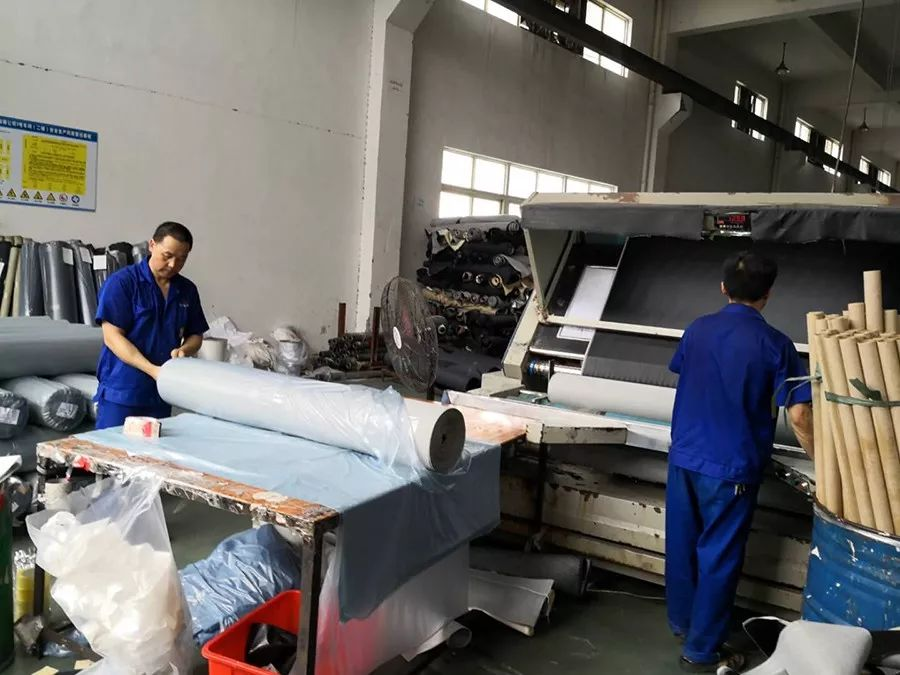 皮革車間廢氣異味用什么設(shè)備處理？